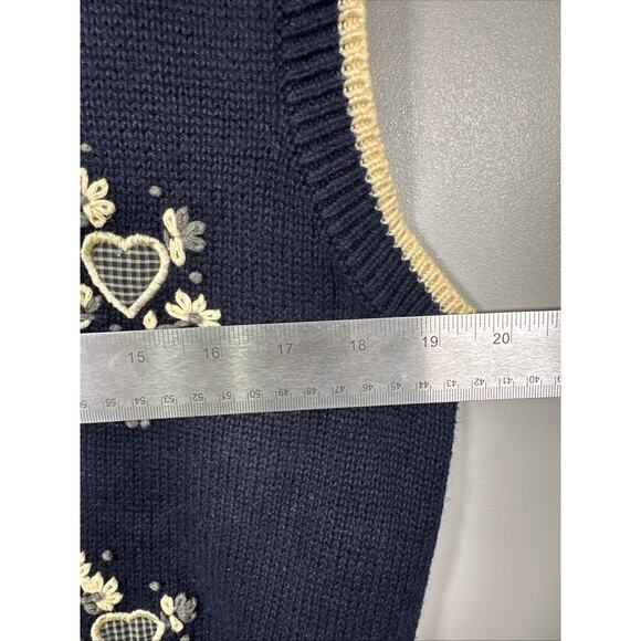 VTG Christopher Banks Sweater Vest L Hand Knitted Hearts Embroidered Granny Core - Picture 7 of 8
